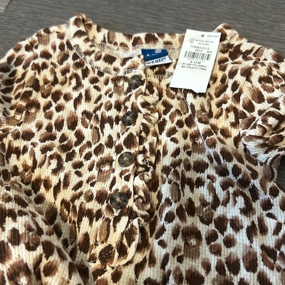 Brand New Old Navy One piece - Picture 3 of 4